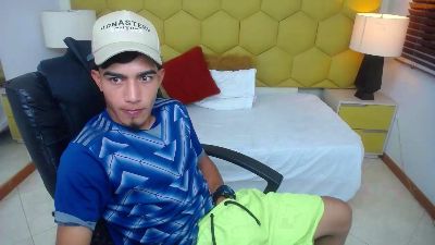 Live Sex Chat with liam_linarez