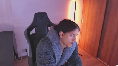 Liam_Volkov live cam on Cam4