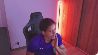 Liam_Volkov live cam on Cam4