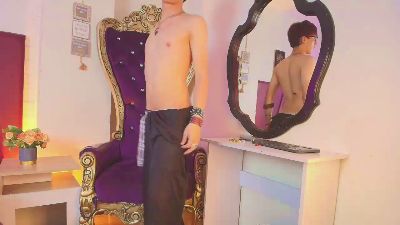 Liamm_Dark live cam on Cam4