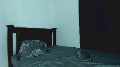 Liammendoza98 live cam on Cam4