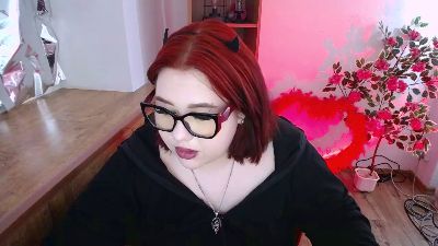 LianaKiss_ live cam on Cam4