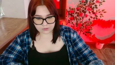 LianaKiss_ live cam on Cam4