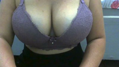 Liandra2024 live cam on Cam4