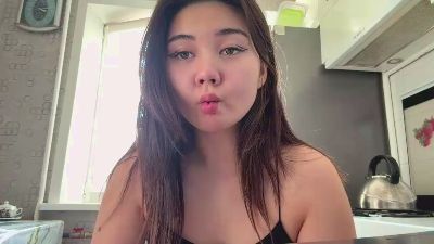 LianeDement live cam on Cam4