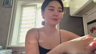 LianeDement live cam on Cam4