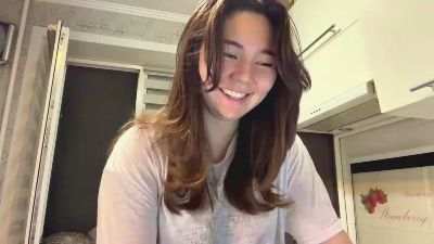LianeDement live cam on Cam4