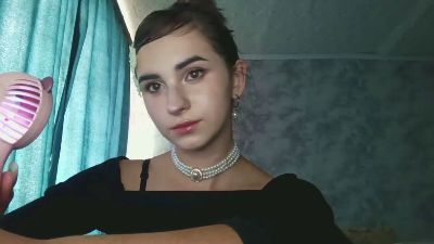 LianeIdell live cam on Cam4