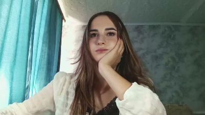 LianeIdell live cam on Cam4