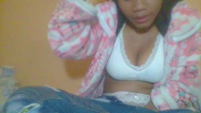 Liannah1 live cam on Cam4