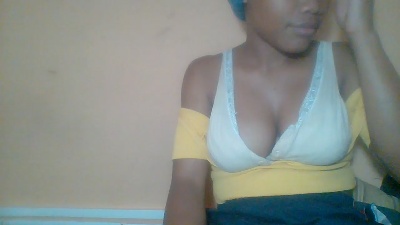 Liannah1 live cam on Cam4