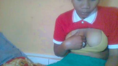 Liannah1 live cam on Cam4