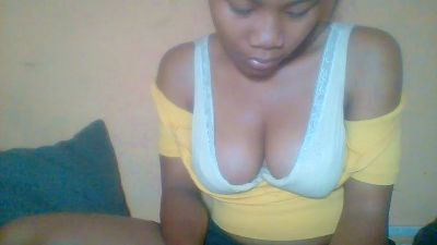 Liannah1 live cam on Cam4