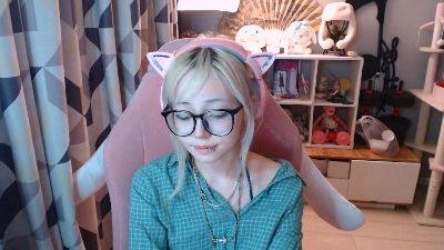 LianneBevels live cam on Cam4