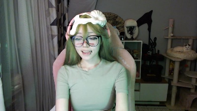 LianneBevels live cam on Cam4