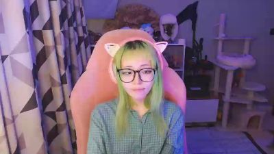 LianneBevels live cam on Cam4