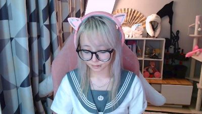 LianneBevels live cam on Cam4