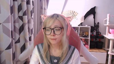 LianneBevels live cam on Cam4