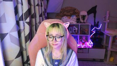 LianneBevels live cam on Cam4