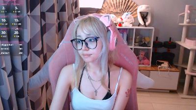 LianneBevels live cam on Cam4