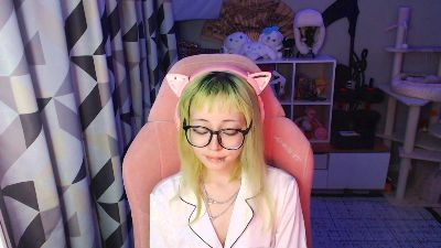 LianneBevels live cam on Cam4