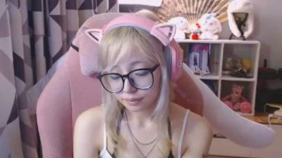 LianneBevels live cam on Cam4