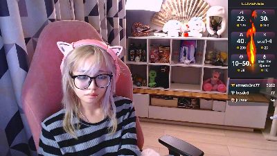 LianneBevels live cam on Cam4