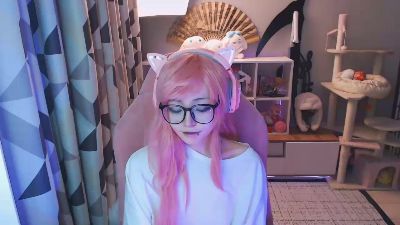 LianneBevels live cam on Cam4
