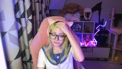 LianneBevels live cam on Cam4