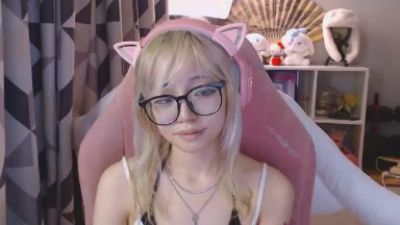 LianneBevels live cam on Cam4