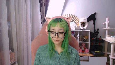 LianneBevels live cam on Cam4