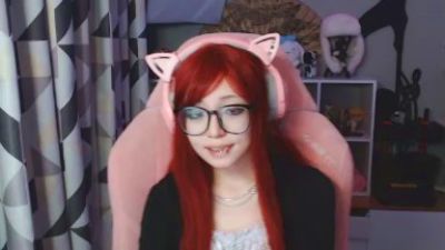 LianneBevels live cam on Cam4