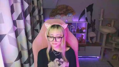 LianneBevels live cam on Cam4