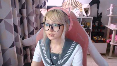 LianneBevels live cam on Cam4