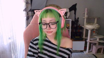 LianneBevels live cam on Cam4