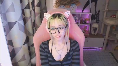 LianneBevels live cam on Cam4