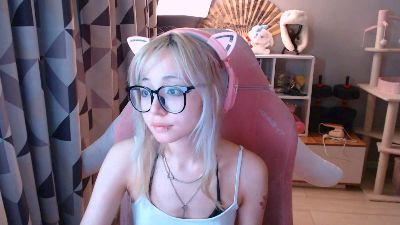 LianneBevels live cam on Cam4