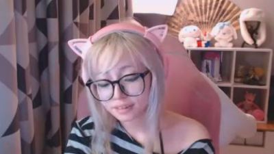 LianneBevels live cam on Cam4