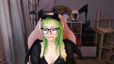 LianneBevels live cam on Cam4