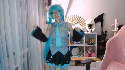 LianneBevels live cam on Cam4
