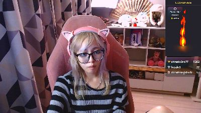 LianneBevels live cam on Cam4