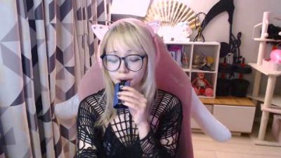 LianneBevels live cam on Cam4