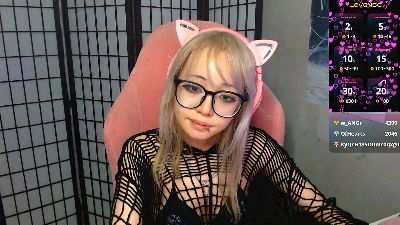 LianneBevels live cam on Cam4
