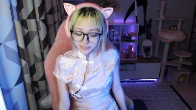 LianneBevels live cam on Cam4