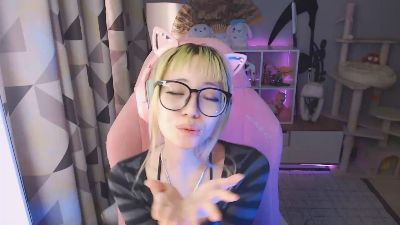 LianneBevels live cam on Cam4