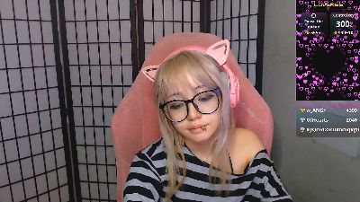 LianneBevels live cam on Cam4