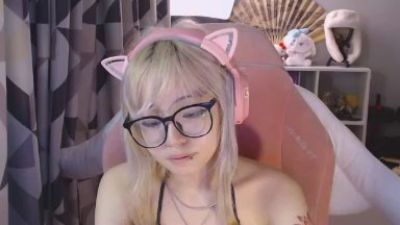 LianneBevels live cam on Cam4