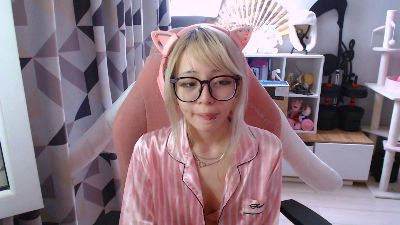 LianneBevels live cam on Cam4