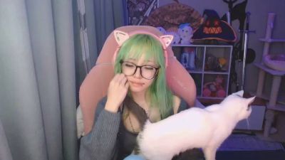 LianneBevels live cam on Cam4