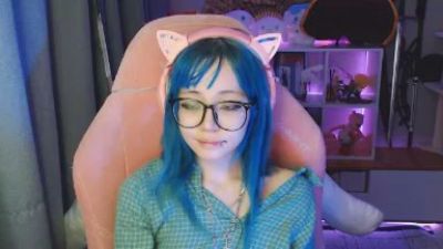 LianneBevels live cam on Cam4